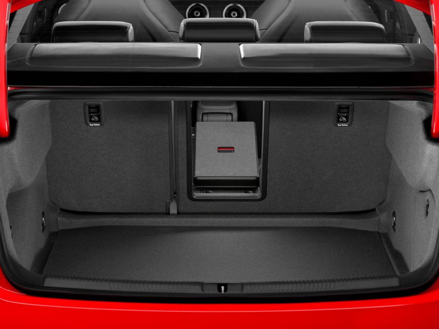 Багажник Audi S3 Sedan (8V) 2013 года  (WW) (фото 4 из 95)
